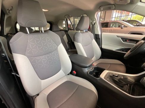 Certified 2025 Toyota RAV4 XLE AWD/4WD image 17