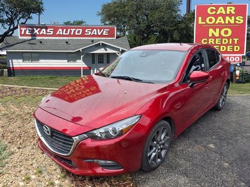 Used 2018 MAZDA MAZDA3 Touring FWD image 1