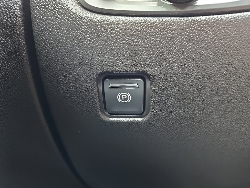 Used 2022 Chevrolet Blazer LT FWD image 20