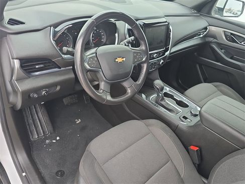 Certified 2022 Chevrolet Traverse LT image 10