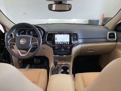 Used 2021 Jeep Grand Cherokee Limited w/ Premium Lighting Group image 16