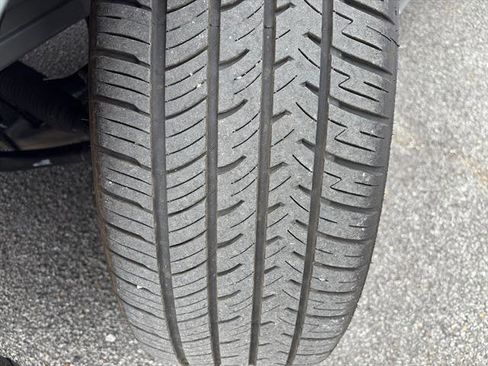 Used 2024 Dodge Durango GT RWD image 10