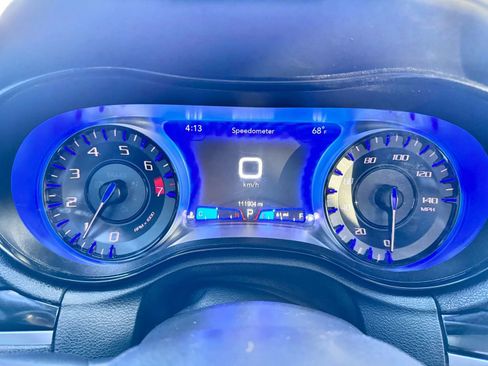 Used 2019 Chrysler 300 S image 12