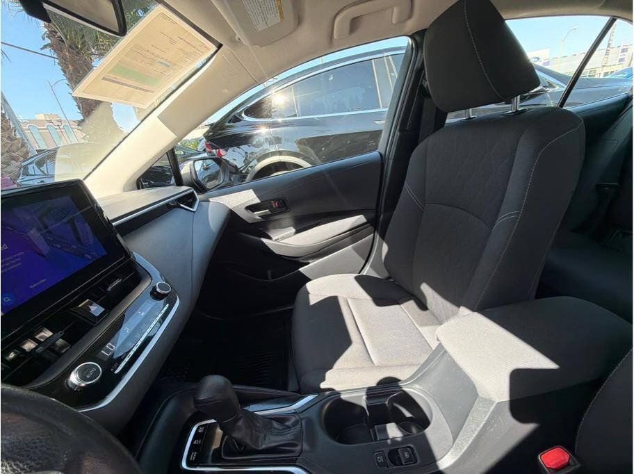 Used 2023 Toyota Corolla LE FWD image 16