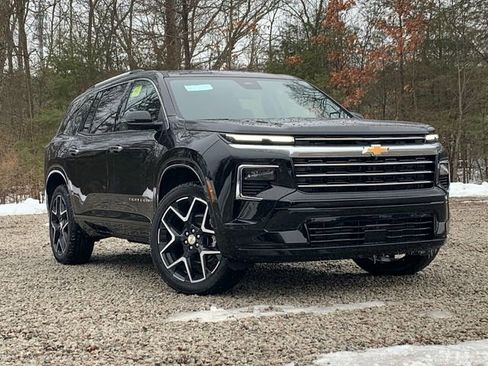 New 2026 Chevrolet Traverse High Country w/ LPO, Floor Liner Package image 2