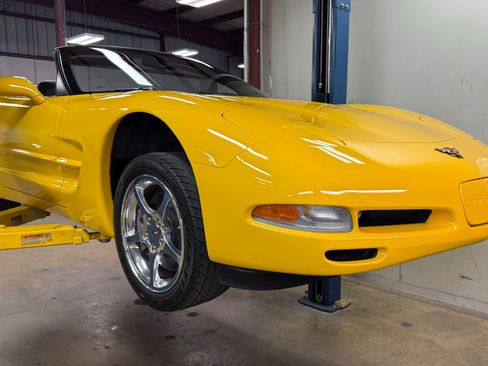 Used 2002 Chevrolet Corvette w/ Preferred Equipment Group2 image 87