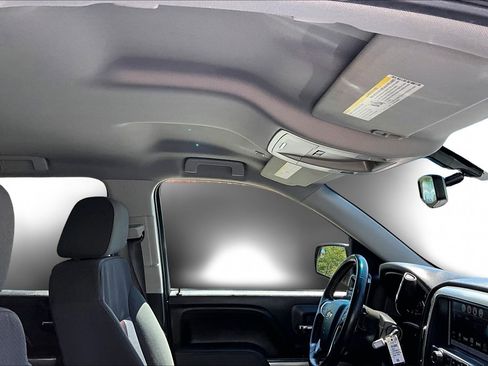 Used 2017 Chevrolet Silverado 1500 LT image 28