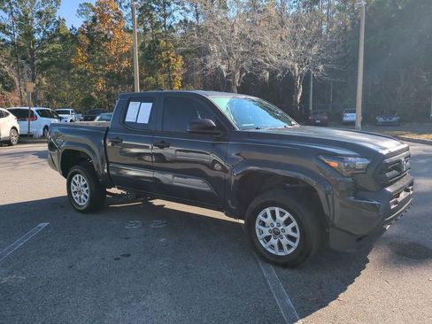 Certified 2025 Toyota Tacoma SR image 3