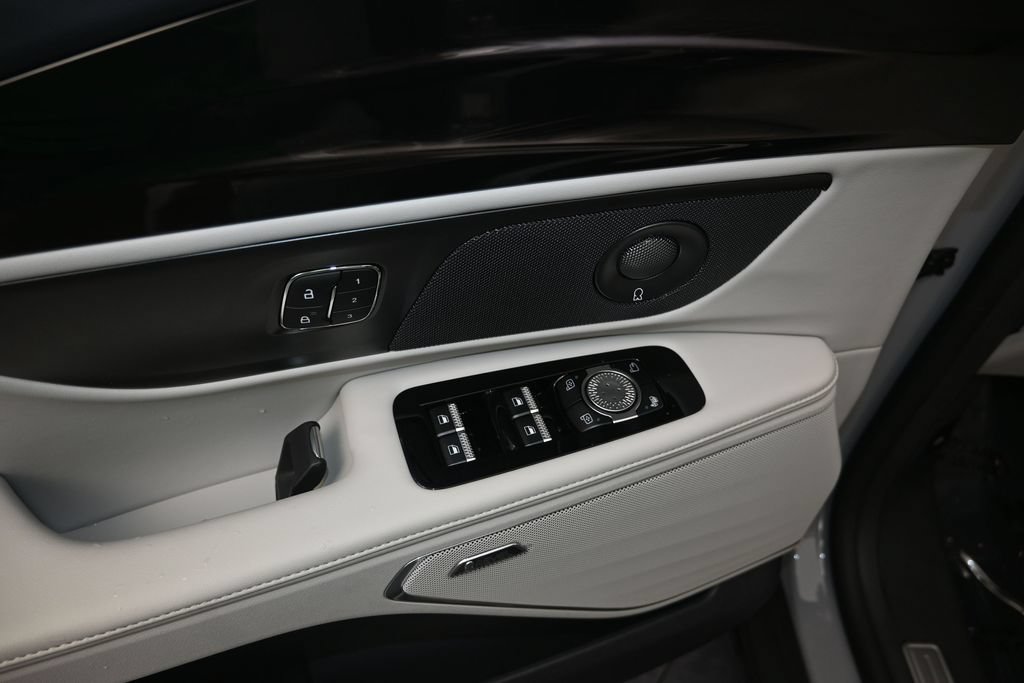 New 2026 Lincoln Nautilus Premier w/ Equipment Group 102A AWD/4WD image 11