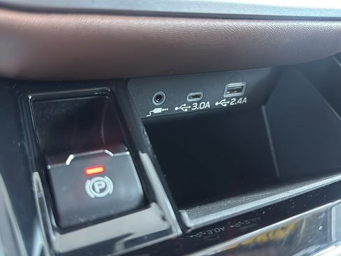 Used 2023 Subaru Outback Touring image 41