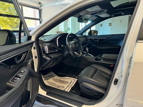 Used 2022 Subaru Outback Limited AWD/4WD image 8