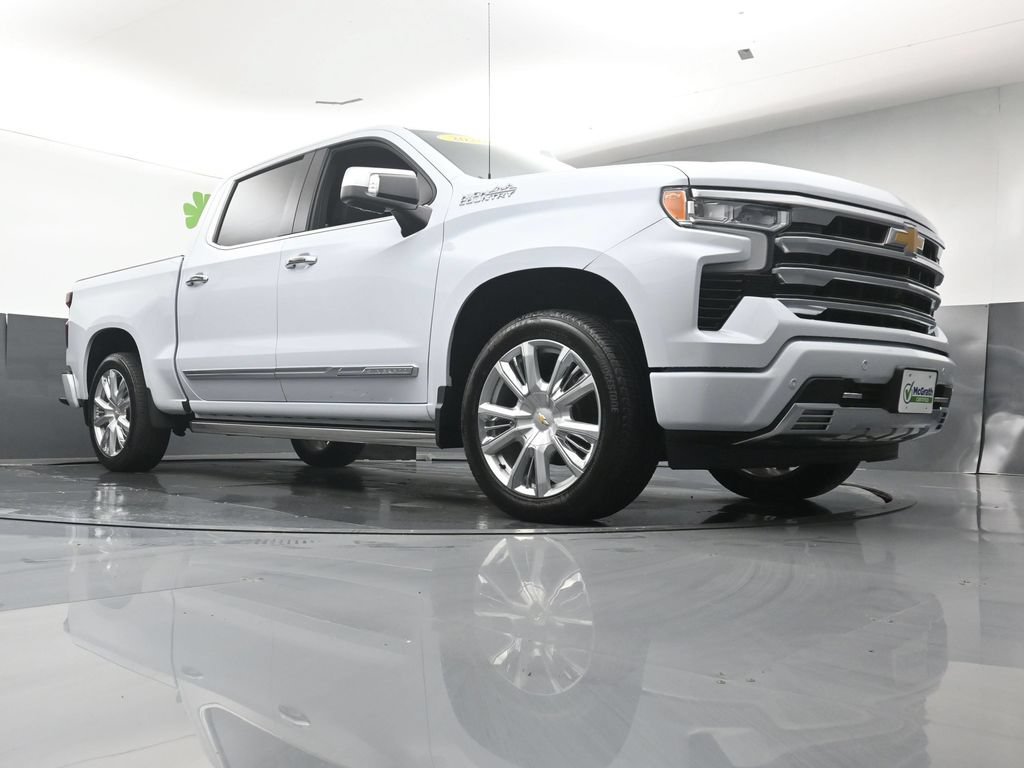 Used 2026 Chevrolet Silverado 1500 High Country AWD/4WD image 26