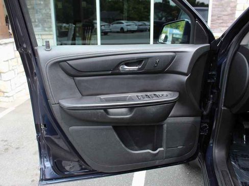 Used 2015 Chevrolet Traverse LT w/ Style and Technology Package AWD/4WD image 12