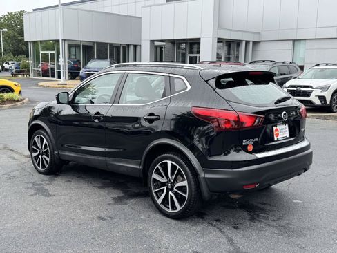 Used 2018 Nissan Rogue Sport SL w/ SL Premium Package AWD/4WD image 4
