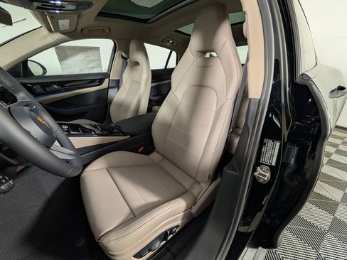 New 2026 Porsche Panamera image 5