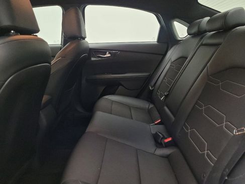 Used 2022 Kia Forte GT-Line image 18