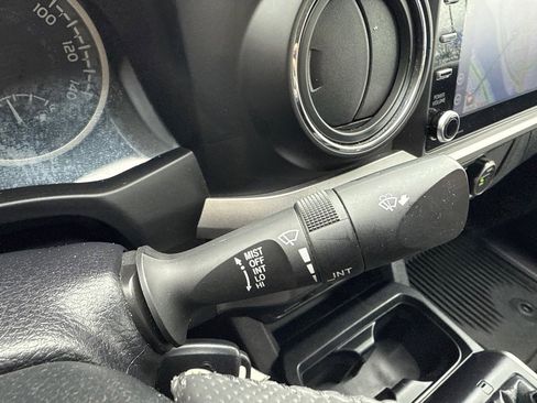 Certified 2021 Toyota Tacoma SR5 image 30