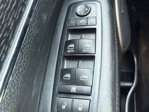 Used 2015 Jeep Grand Cherokee Summit RWD image 17