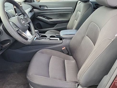 Used 2023 Nissan Altima 2.5 SV image 11