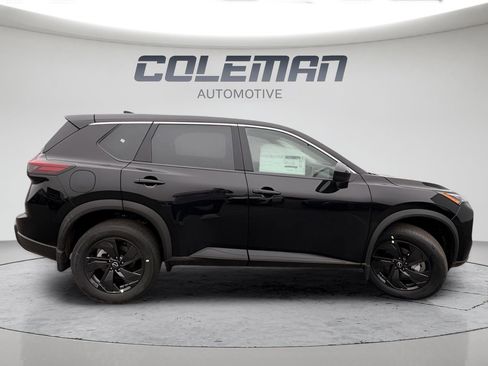 New 2026 Nissan Rogue SV w/ Cold Weather Package AWD/4WD image 11