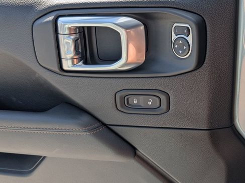 Certified 2023 Jeep Wrangler Unlimited Rubicon 392 image 29