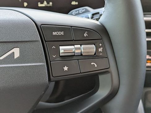 New 2026 Kia Sportage SX FWD image 31