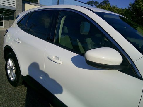 Used 2020 Ford Escape SE FWD image 22