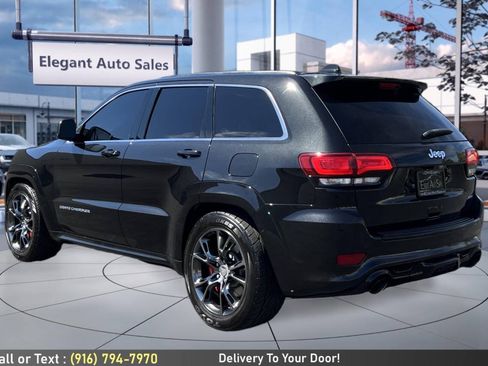 Used 2015 Jeep Grand Cherokee SRT w/ Luxury Group II AWD/4WD image 7