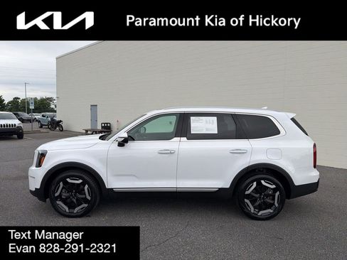 Used 2025 Kia Telluride S AWD/4WD image 4