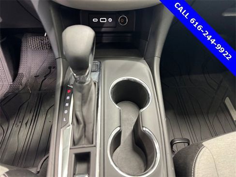 Used 2022 Chevrolet Equinox LS w/ LS Convenience Package image 14