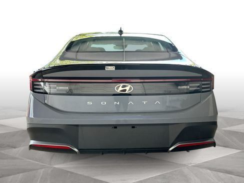 Used 2026 Hyundai Sonata SE FWD image 7