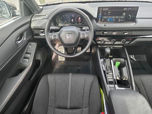 Used 2025 Honda Accord Sport image 11