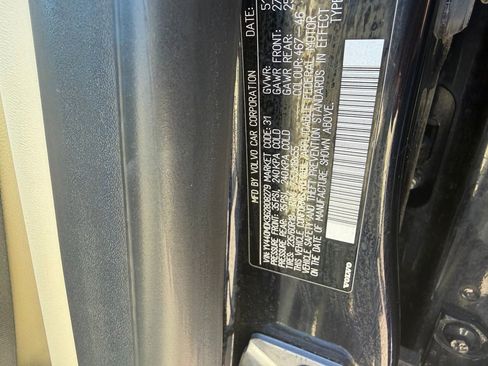 Used 2016 Volvo XC60 T5 Premier w/ Proximity Package image 7