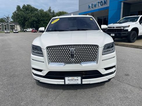 Used 2020 Lincoln Navigator Reserve w/ Equipment Group 208A Reserve AWD/4WD image 2