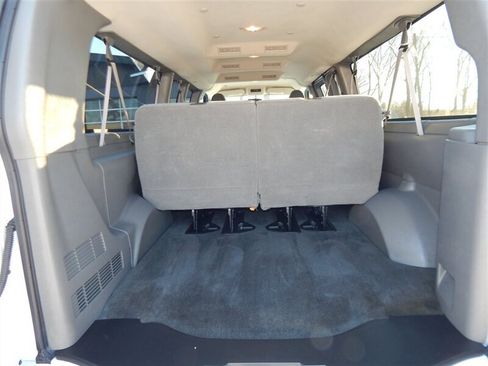 Used 2017 Chevrolet Express 3500 LT w/ LT Preferred Equipment Group image 15