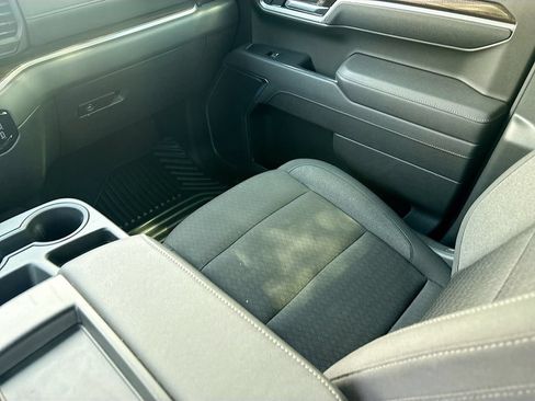 Used 2025 Chevrolet Silverado 1500 LT AWD/4WD image 23