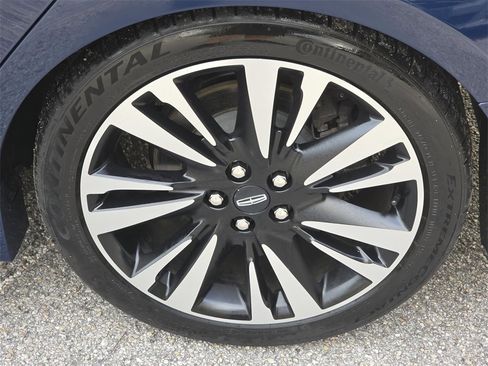 Used 2019 Lincoln MKZ Reserve w/ Luxury Package image 36