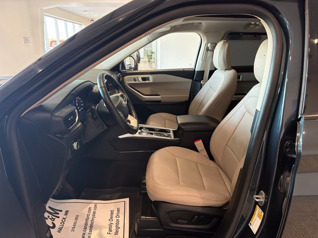 Used 2022 Ford Explorer Limited w/ Equipment Group 301A AWD/4WD image 9
