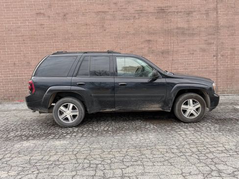 Used 2007 Chevrolet TrailBlazer LT w/ LT Preferred Equipment Group image 6