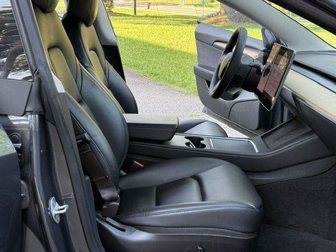 Used 2021 Tesla Model 3 Standard Range Plus RWD image 33