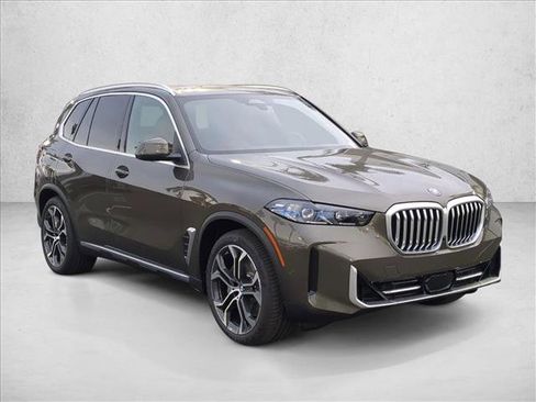 New 2026 BMW X5 xDrive50e w/ Executive Package image 7