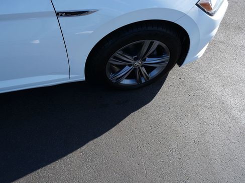 Used 2019 Volkswagen Jetta R-Line image 34