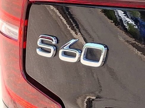 Used 2024 Volvo S60 B5 Plus image 39