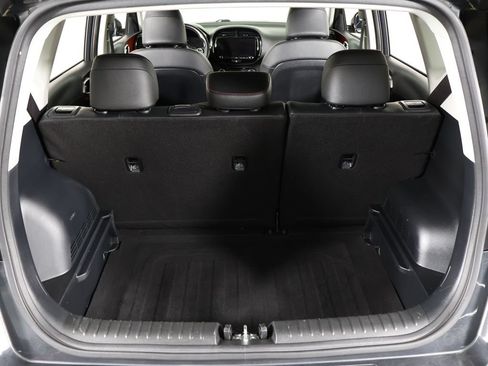 Used 2023 Kia Soul GT-Line FWD image 19