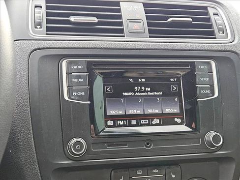 Used 2018 Volkswagen Jetta Wolfsburg Edition FWD image 11