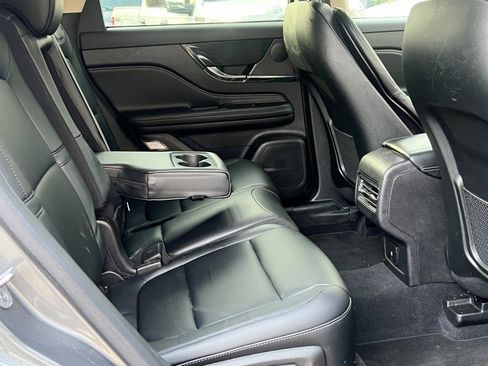 Used 2023 Lincoln Corsair Standard Sport Utility image 12