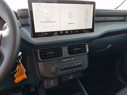 New 2026 Ford Maverick XL image 9