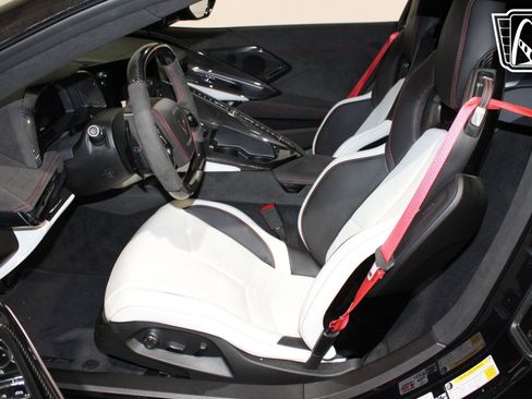 Used 2023 Chevrolet Corvette Z06 image 30