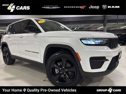 Used 2023 Jeep Grand Cherokee Altitude