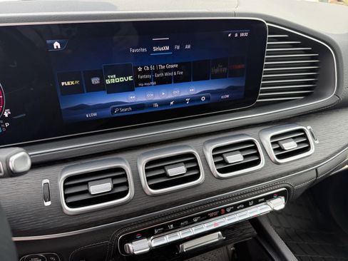 Certified 2025 Mercedes-Benz GLS 450 4MATIC image 20